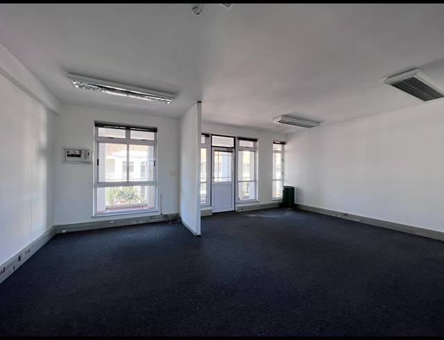 105M² OFFICE TO LET IN CENTURY CITY